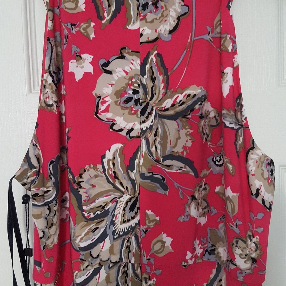 Dress - Picture 2 of 4